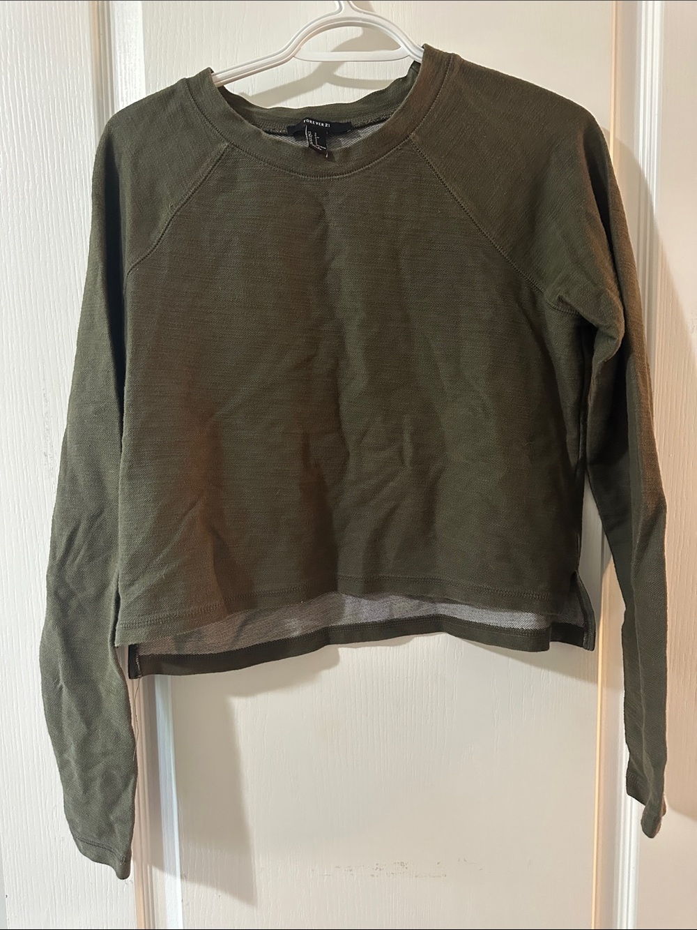Forever 21 Cropped Long sleeve